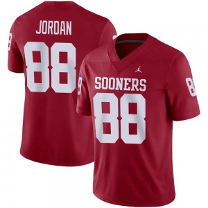 Mens Jacob Jordan Crimson Oklahoma Sooners #88 College Football University Jersey 445737-406